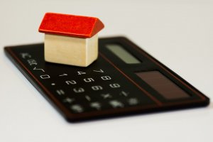 Сбербанк снижает ставку по ипотеке