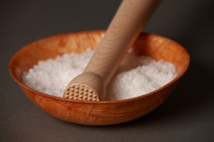 Минздрав уберет со столов нейодированную соль