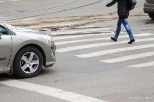 Штраф за отказ уступить дорогу пешеходам вырастет до 2,5 тысячи рублей