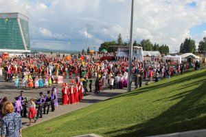 «Ағинәйҙәр» представили Ишимбайский район на  республиканском празднике национального костюма