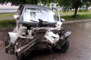 В Башкирии молодая пара на «десятке» попала в аварию