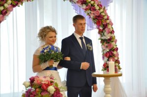 В День любви, семьи и верности в Ишимбайском ЗАГСе брак зарегистрировали де ...