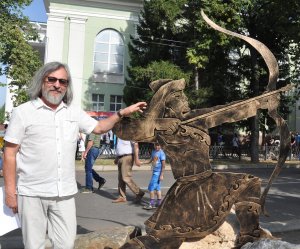Ишимбайский художник Рафаэль Кадыров отмечает 60-летний юбилей