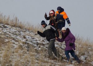 Слепоглухие жители Башкирии совершили восхождение на гору Тратау