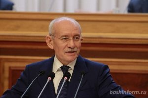 Рустэм Хамитов: средняя зарплата в Башкирии достигла 30 тысяч рублей