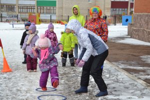 На избирательные участки в Ишимбае горожане приходят целыми семьями