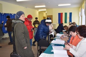 В Ишимбае на одном из избирательных участков провел прием граждан заместите ...