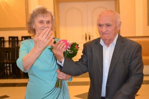 В доме престарелых Башкирии сыграли свадьбу 68-летний жених и 80-летняя невеста