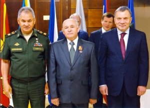 Министр обороны РФ Сергей Шойгу вручил ведомственную медаль ишимбайцу