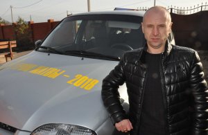 Радий Хабиров вручил ишимбайцу ключи от автомобиля «Нива-Шевроле»