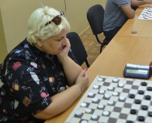 Ишимбайка Елена Мильшина в тройке лидеров чемпионата Европы по международным шашкам