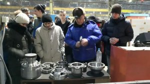 Студенты УГАТУ совершили экскурсию на ишимбайский завод «Витязь»